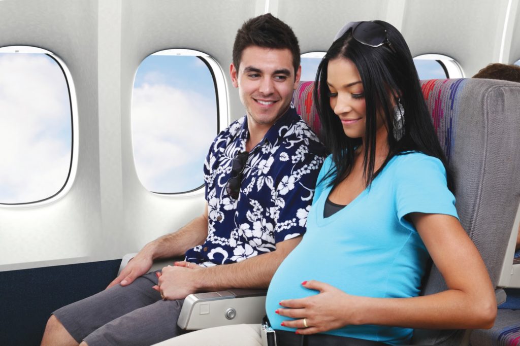 Voyager en étant enceinte